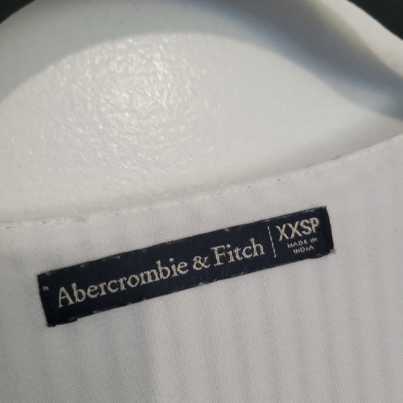 Abercrombie and Fitch Striped Tie Front Romper Size XXSP - Picture 4 of 9